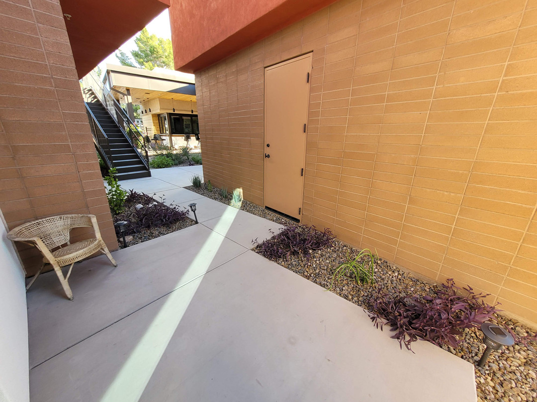 The Downtown Clifton主图