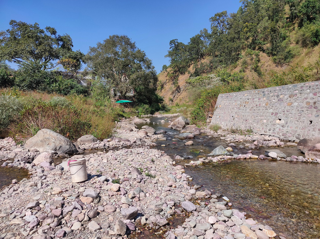 Hotel Garhwali Inn主图