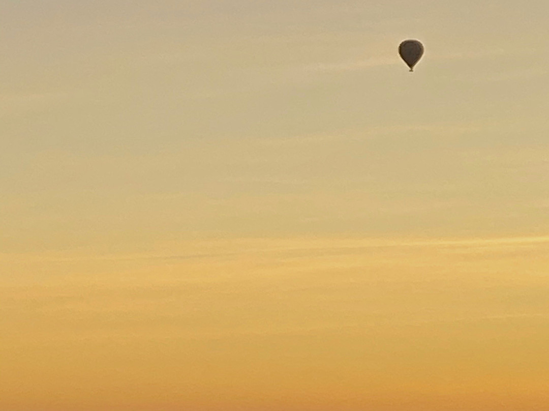 磨石山洞套房酒店主图