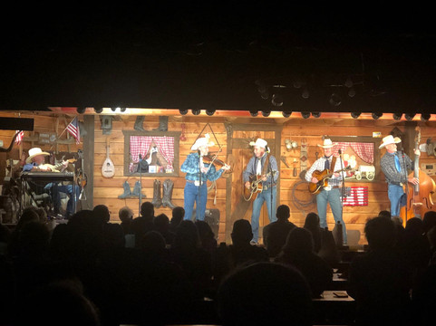 Bar J Chuckwagon Supper & Western Music Show-威尔逊必去景点