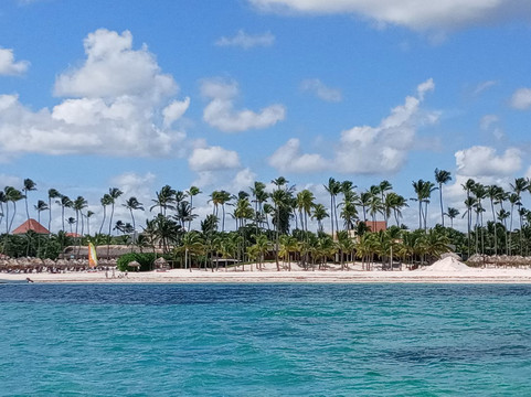 SeaPro Water Sports-普拉塔港必去景点