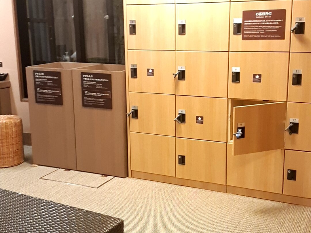 库玛莫托多米酒店主图