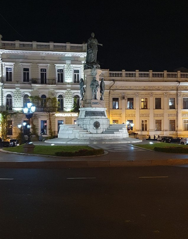 Monument to Catherine the Great and Founders of Odessa-敖德萨必去景点
