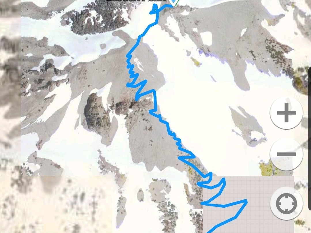 Lassen Volcanic National Park Hiking Trails景点图片