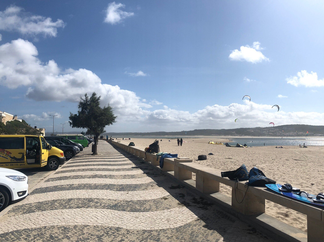 Praia da Foz do Arelho景点图片