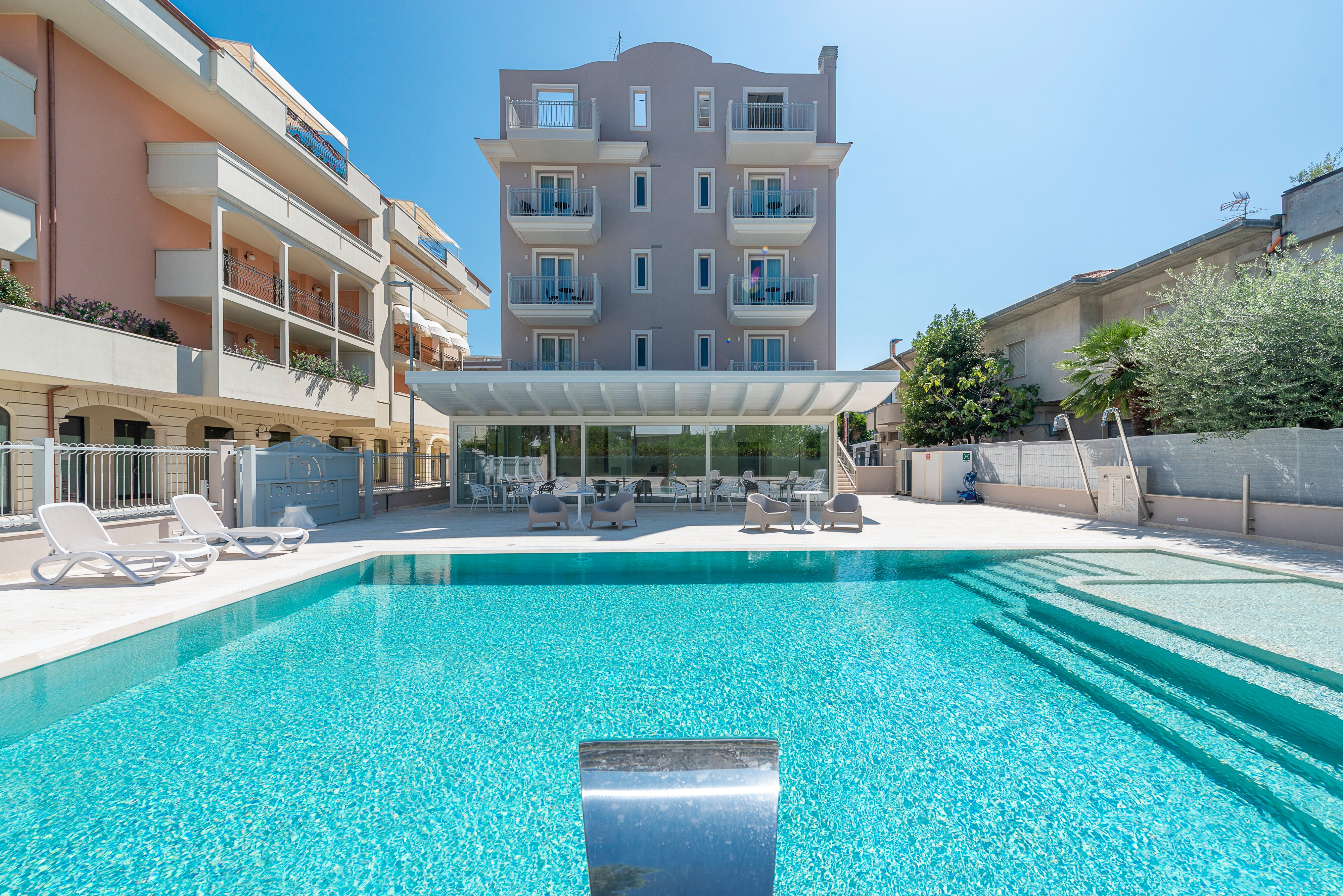 Hotel Carducci-官方