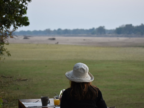 Time + Tide Chinzombo主图