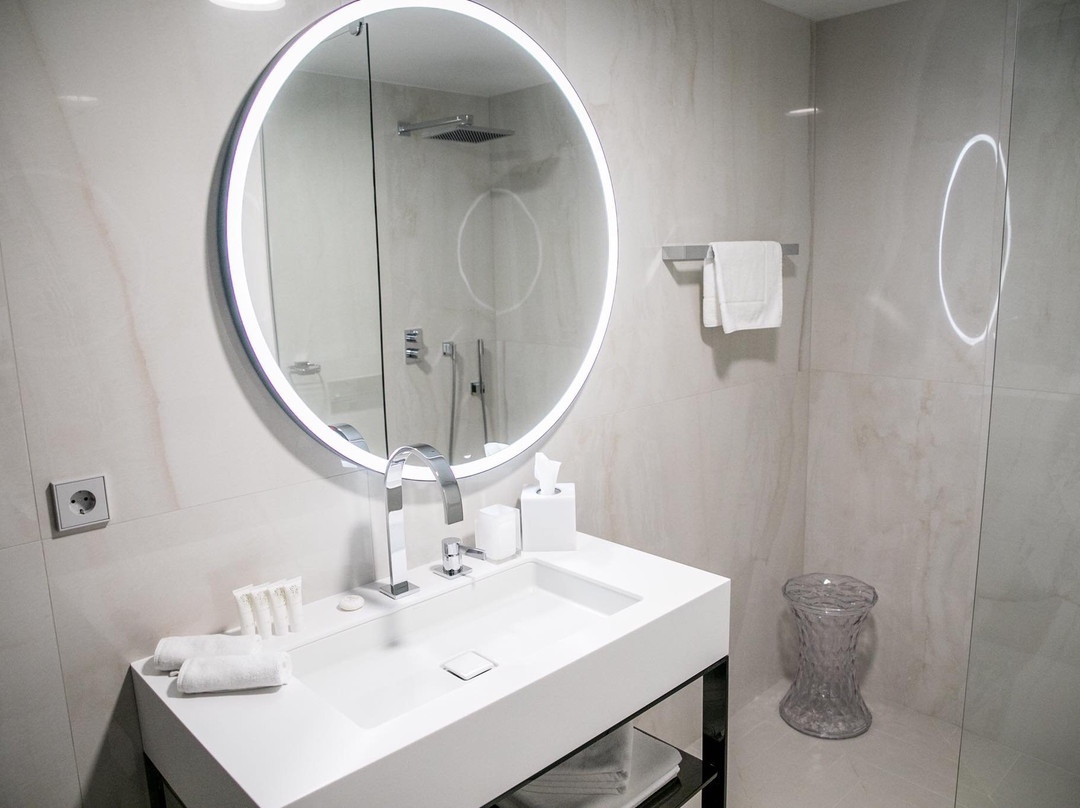 Amsterdam Plaza主图