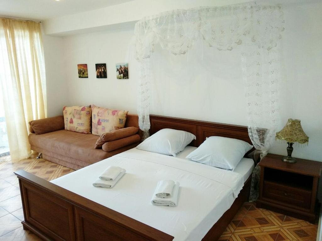 Korona Hotel主图