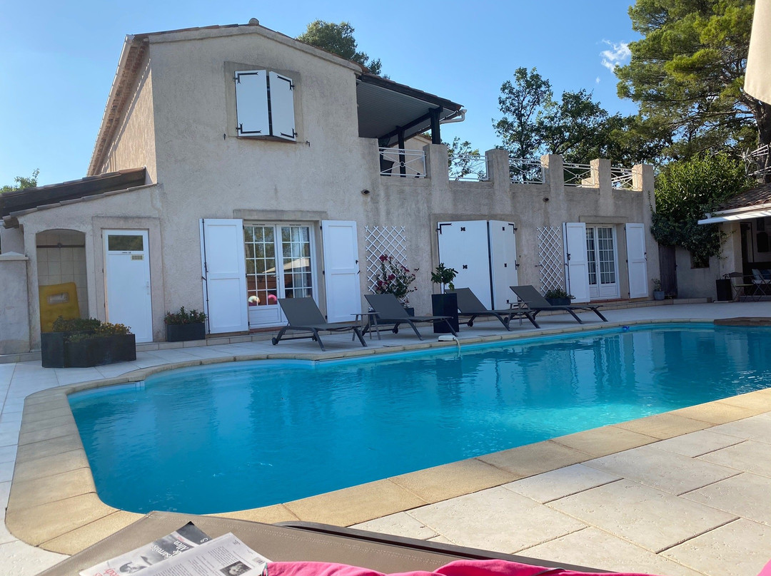 Chez Isabelle et Guy主图