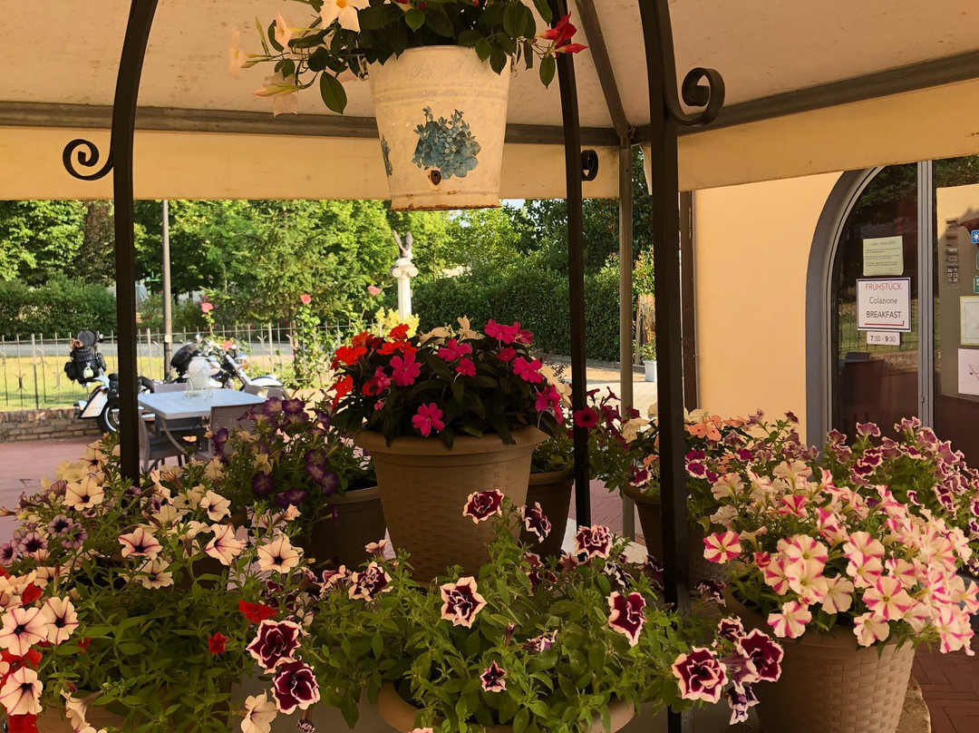 戴尔庞特莫林2号酒店主图