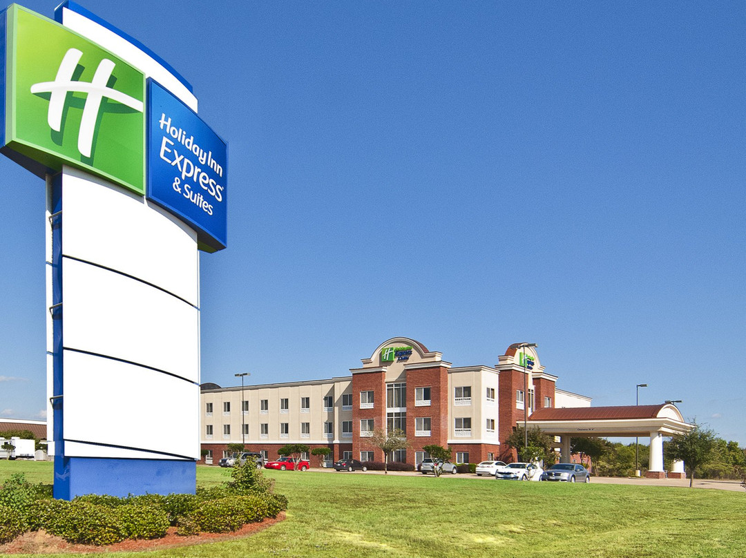 Holiday Inn Express & Suites Canton By IHG主图