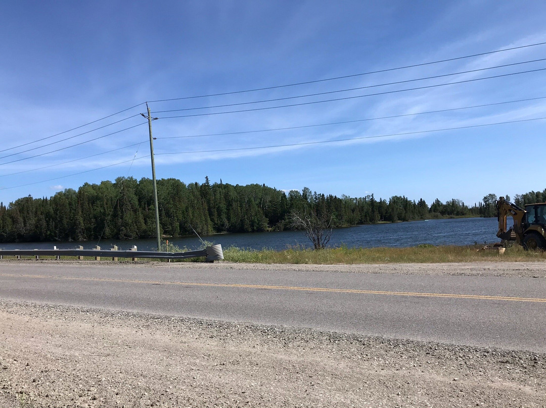 Between Bridges Inn主图