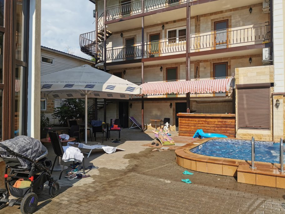 Hotel Coliseum主图