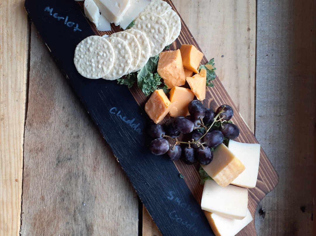 Bye the Willow-奇珀瓦福尔斯必去景点