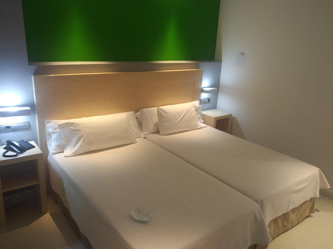 欧罗巴酒店主图