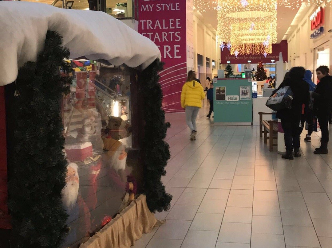 Manor West Retail Park-特拉利必去景点