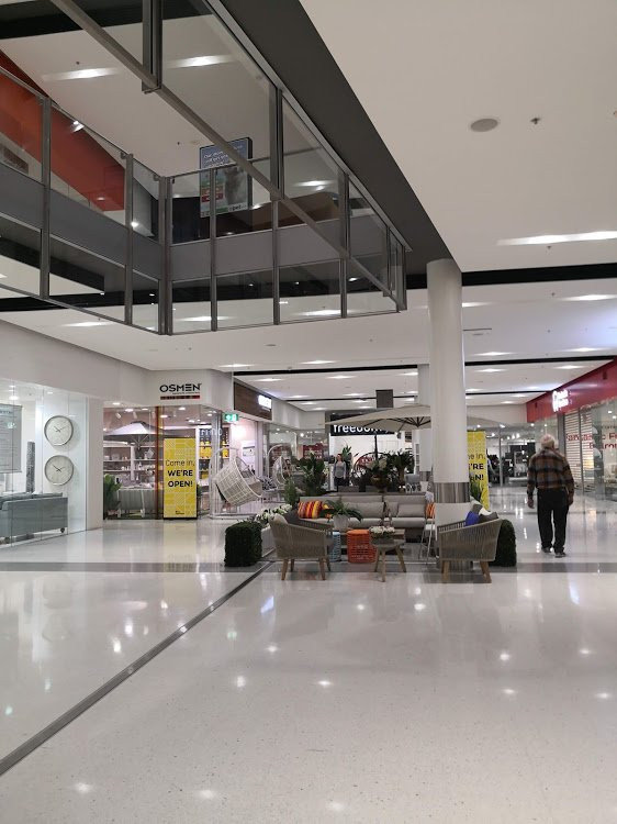 Belrose Super Centre景点图片