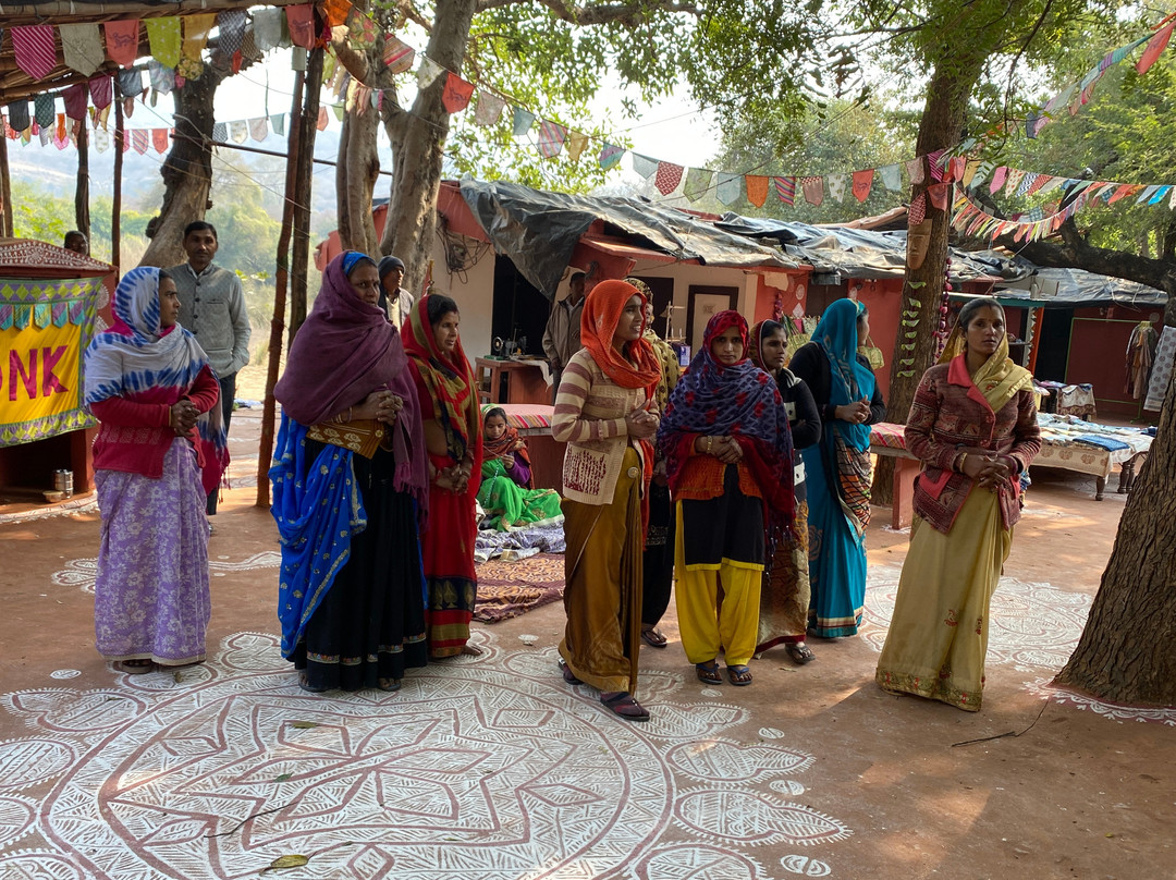 Dhonk-瑟瓦伊马托布尔必去景点