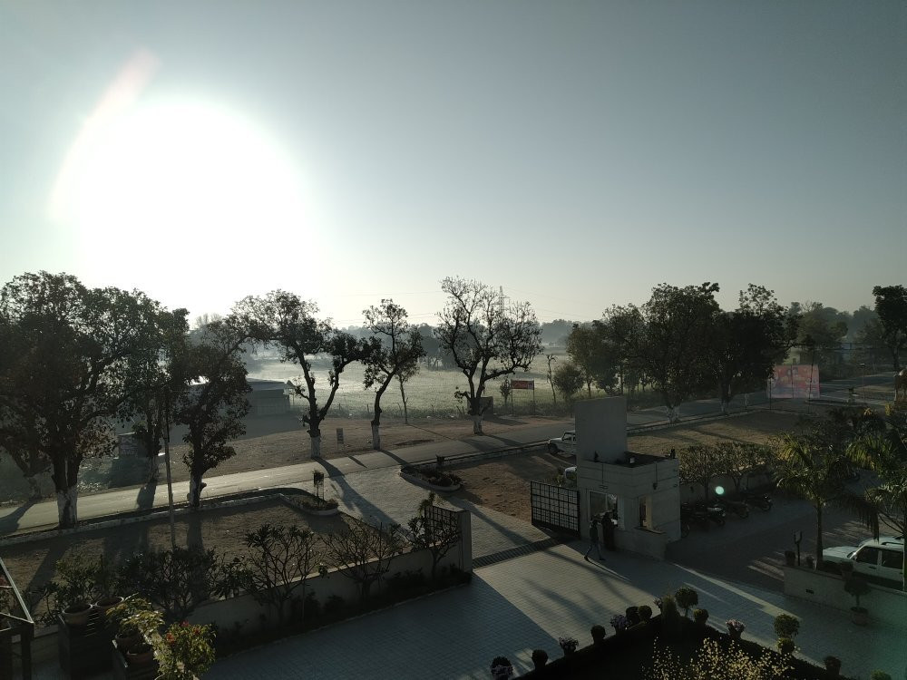 Silver Estate Resort主图