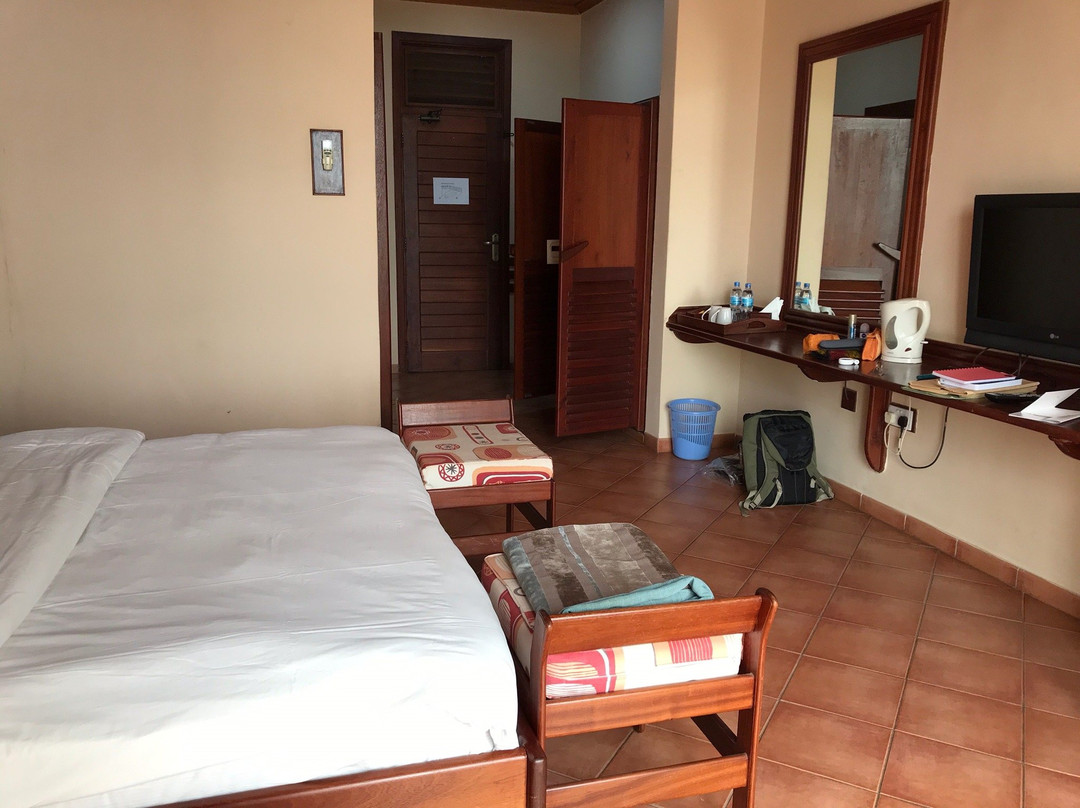 Ryan's Bay Hotel主图