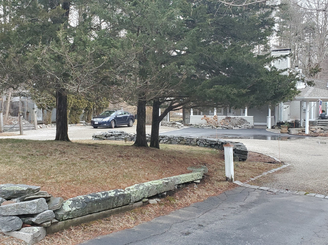 Abbey's Lantern Hill Inn主图