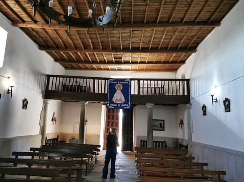 Ermita de Nuetra Senora de Navahonda-Robledo de Chavela必去景点