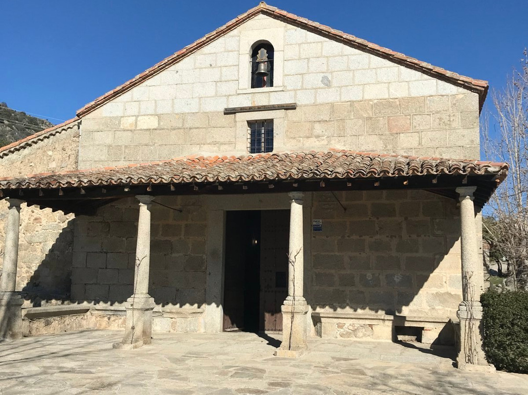Ermita de Nuetra Senora de Navahonda-Robledo de Chavela必去景点