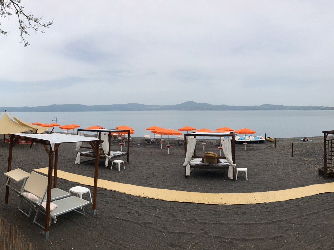 Lido dei Cigni Stabilimento Balneare-Anguillara Sabazia必去景点