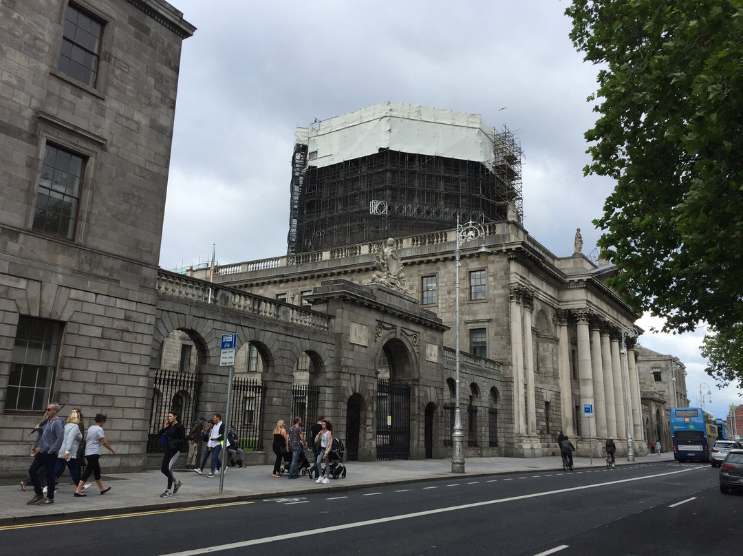 四法院-都柏林必去景点