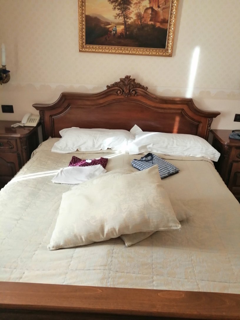 Grand Hotel London-官方