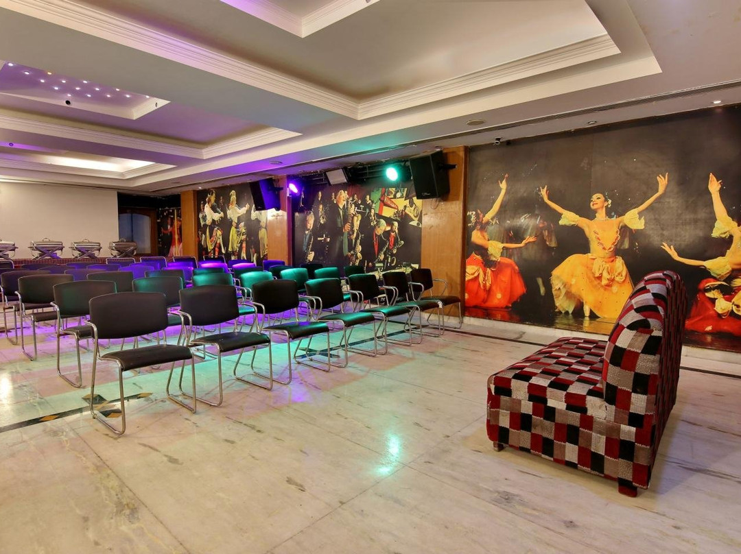 Hotel Woodland主图