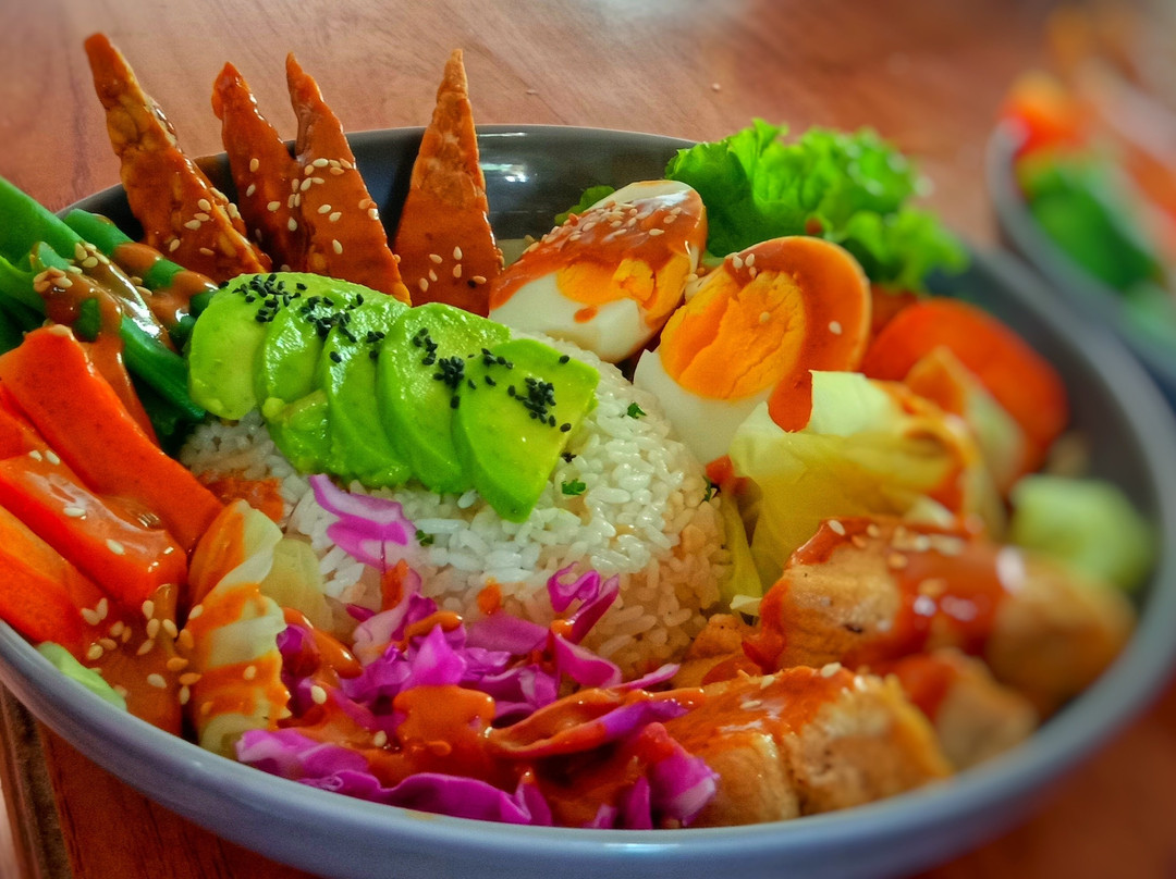 Sakti餐馆和美食-Red Pomelo Bar & Restaurant