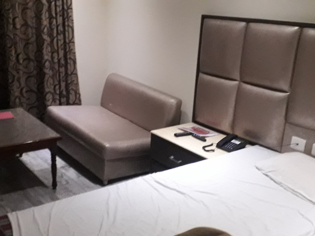 Hotel Melrose Inn主图