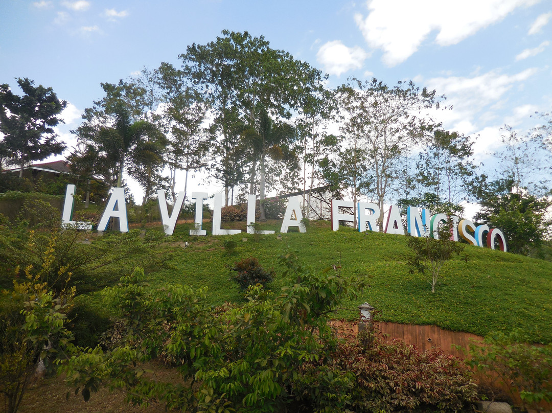 La Villa Francisco Mountain Resort-Tacloban必去景点
