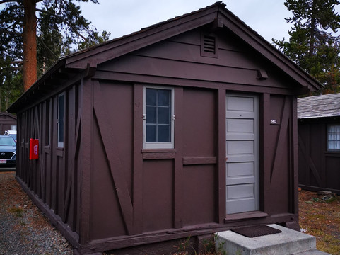 老忠实小木屋旅馆主图