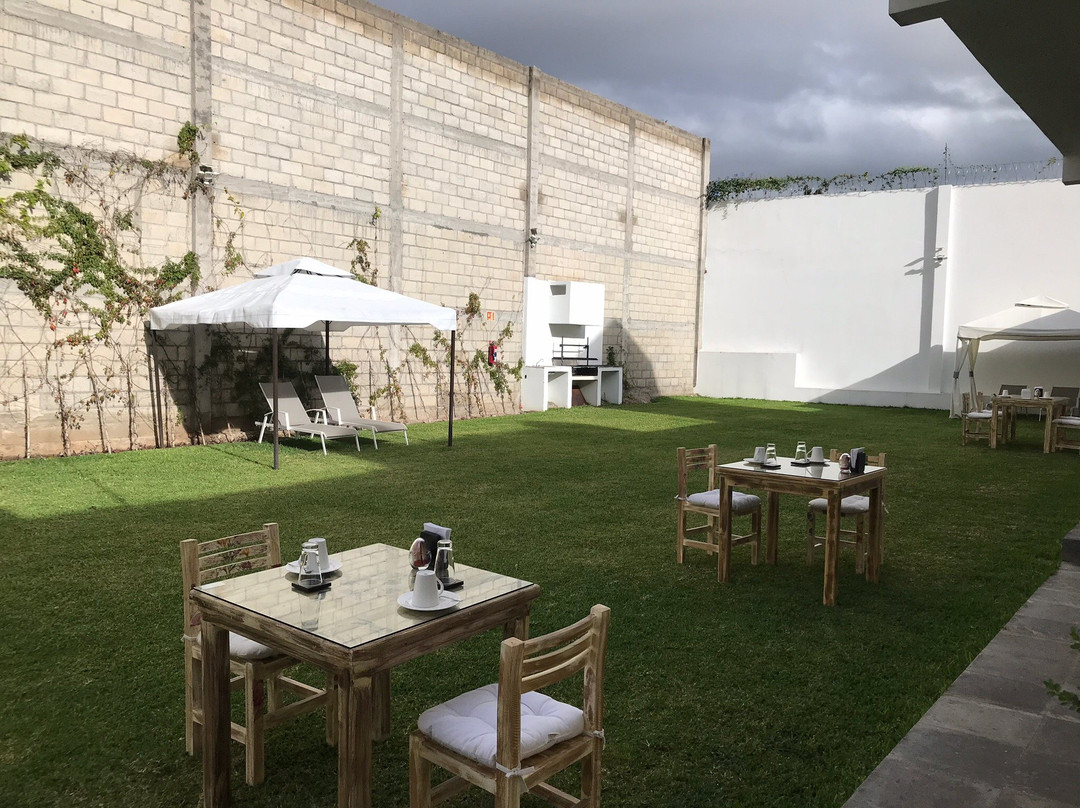 Lila & Co Hotel Boutique
