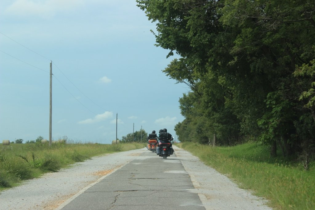 Miami旅游景点-Route 66 Ribbon Road/Sidewalk Highway Landmark