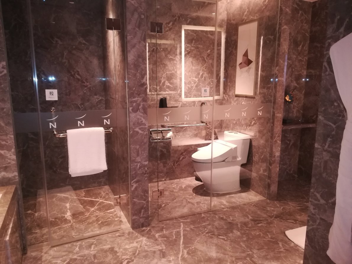 西安印力诺富特酒店-浴室