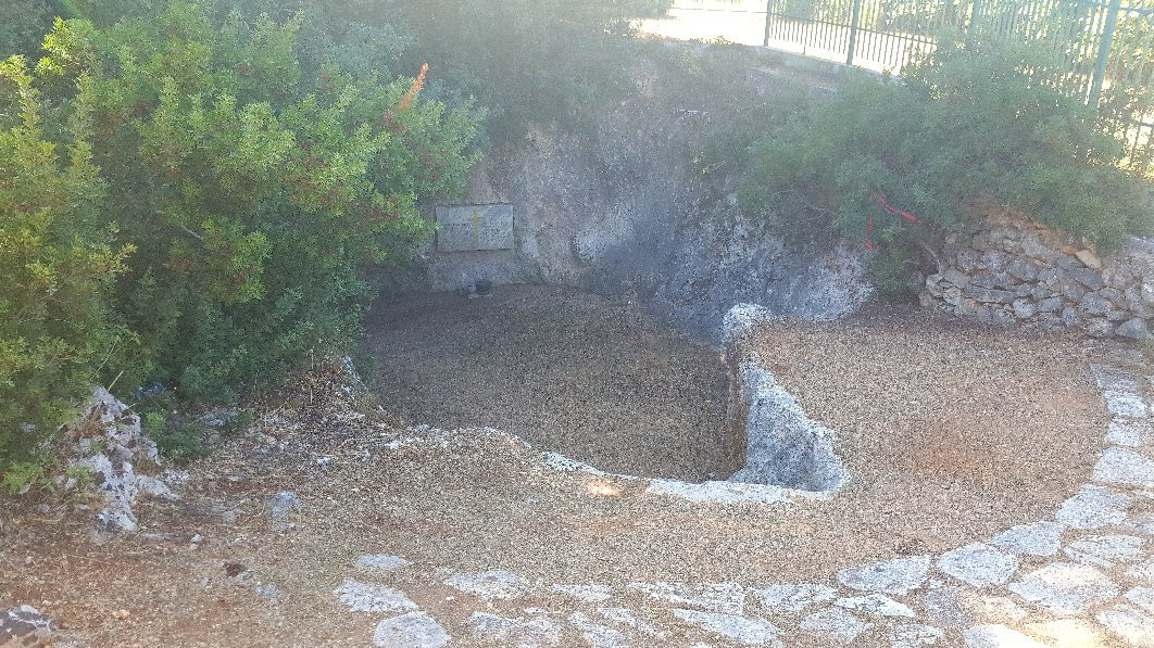 La Fossa-阿尔戈斯托利翁必去景点