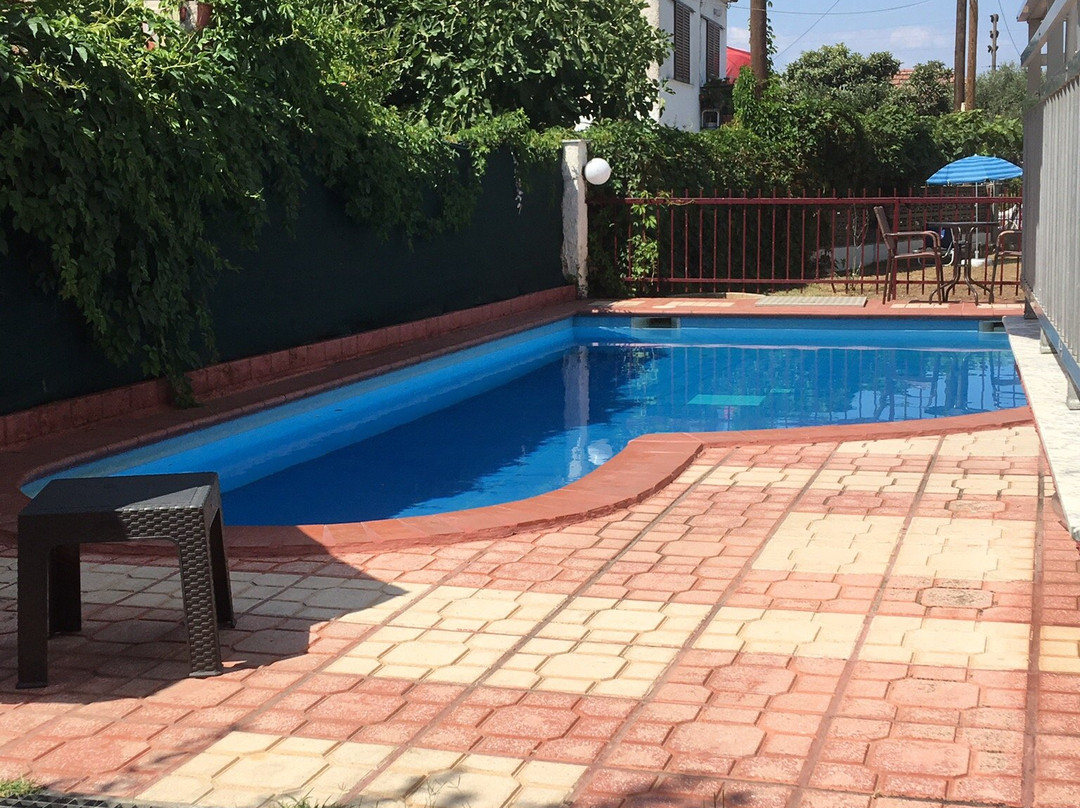 Finikes Studios主图