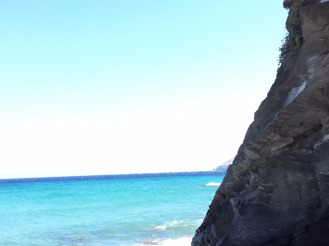 Piso Gialia Beach Bar-安德罗斯必去景点