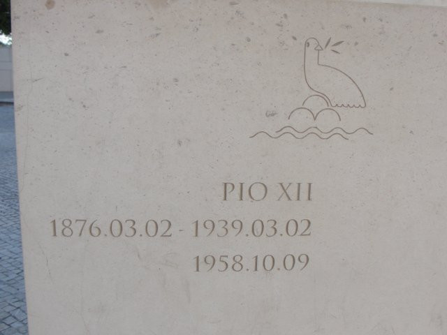 Estatua de Papa Pio XII-花地玛必去景点
