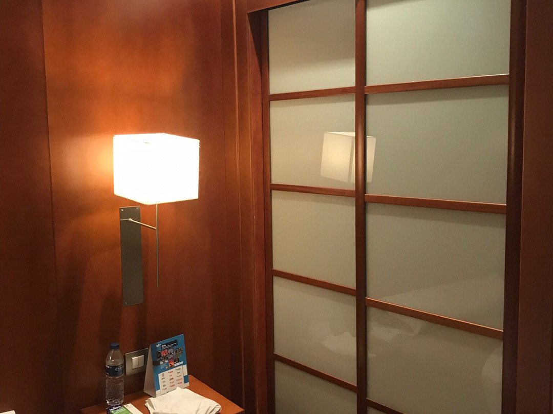 Xon's Valencia Hotel主图