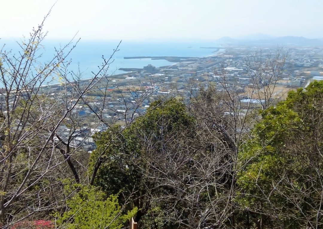 Prefectural Tsukimiyama Children's Forest景点图片