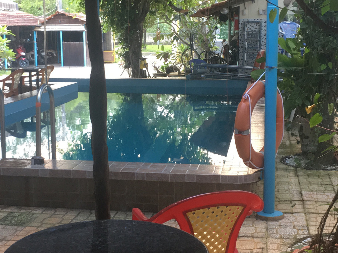 绿洲大酒店主图