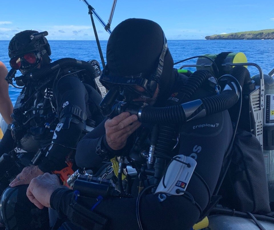 Green Flash Dive Services-加拉班必去景点