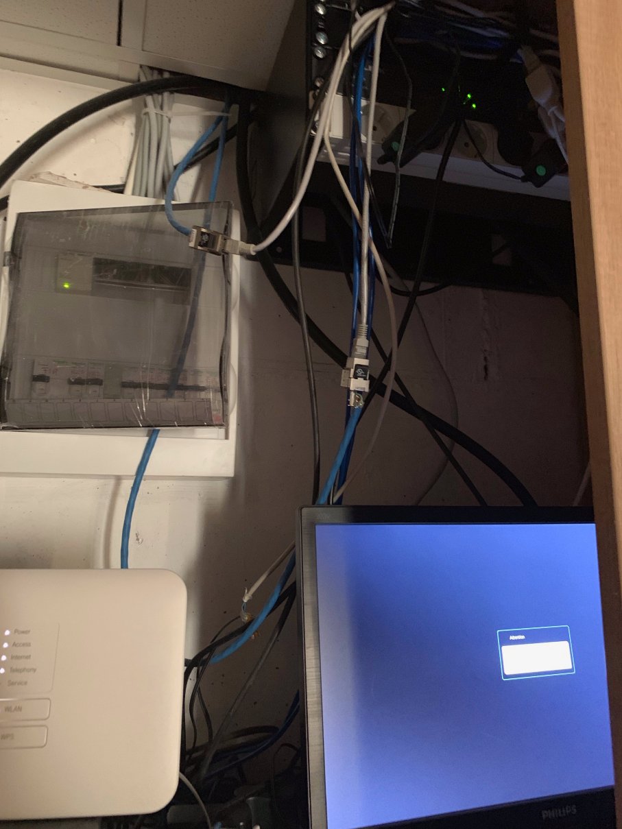 Zsalyaliget Hotel-官方