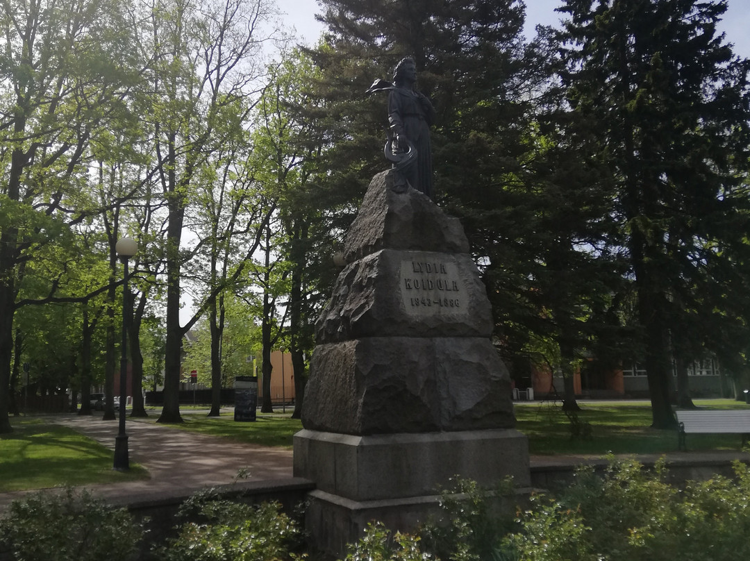 Lydia Koidula monument-派尔努必去景点