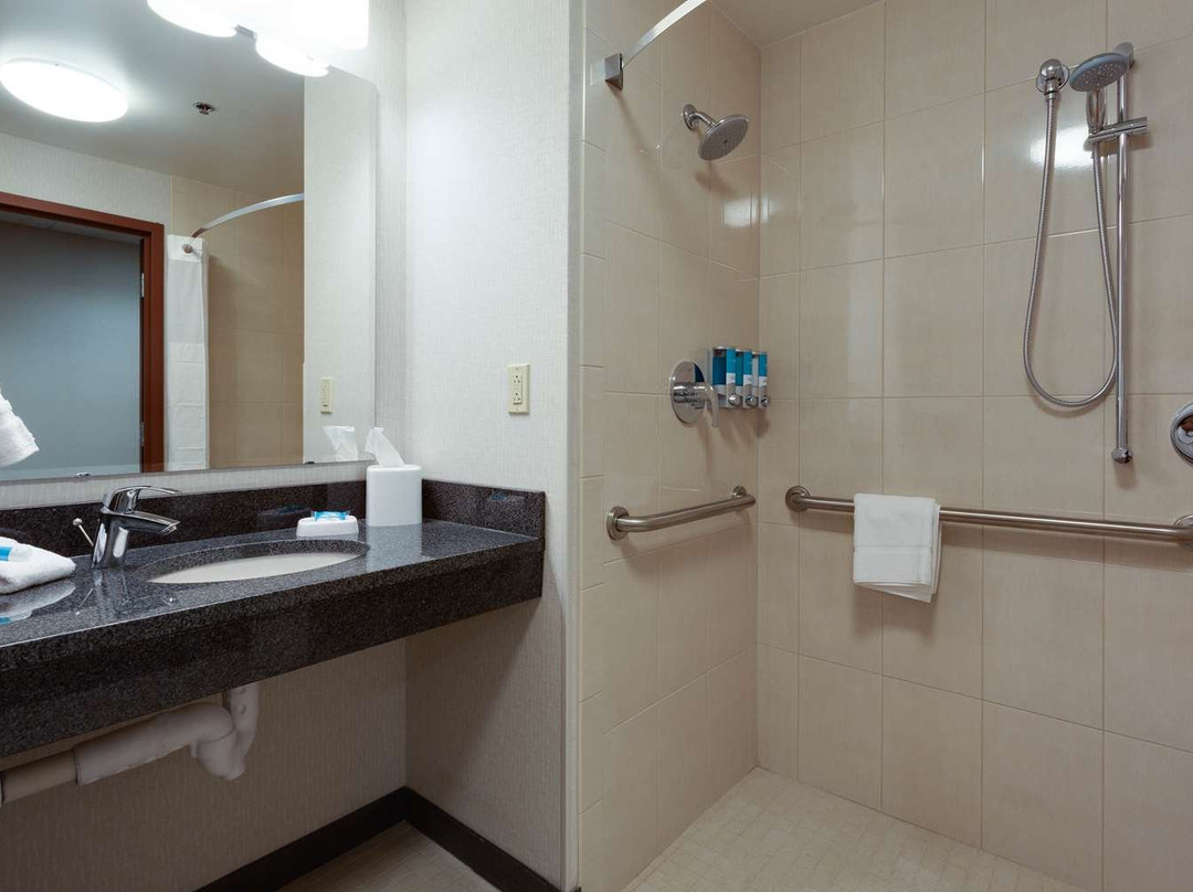 Drury Plaza Hotel Columbia East主图